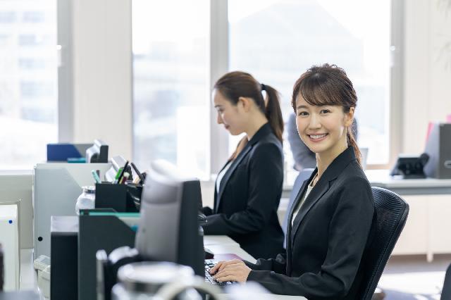 一般事務・総務 (大卒・短大卒者向け)